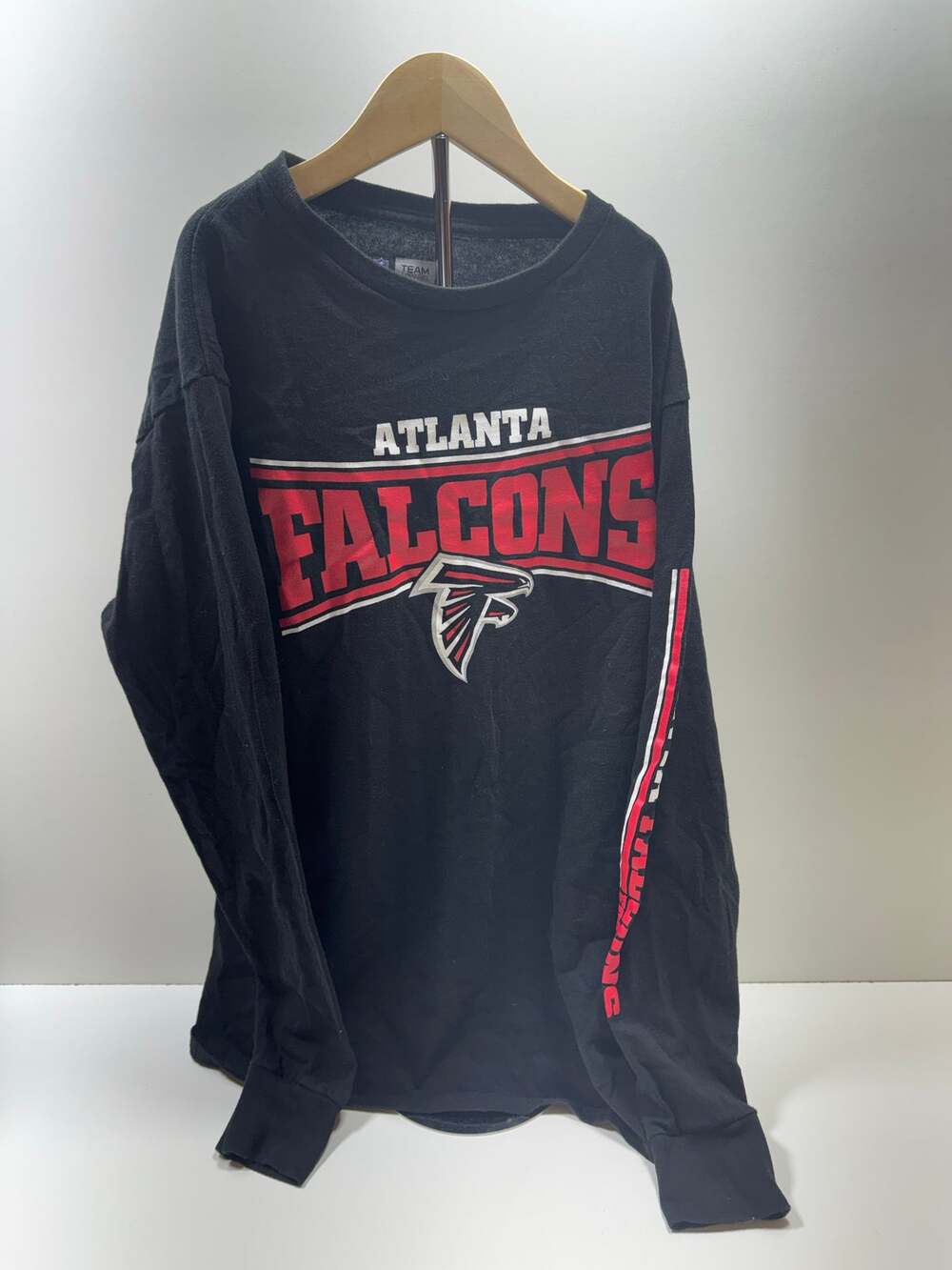 Atlanta Falcons NFL Team Apparel Men’s Sz L Black Long Sleeve T Shirt Football